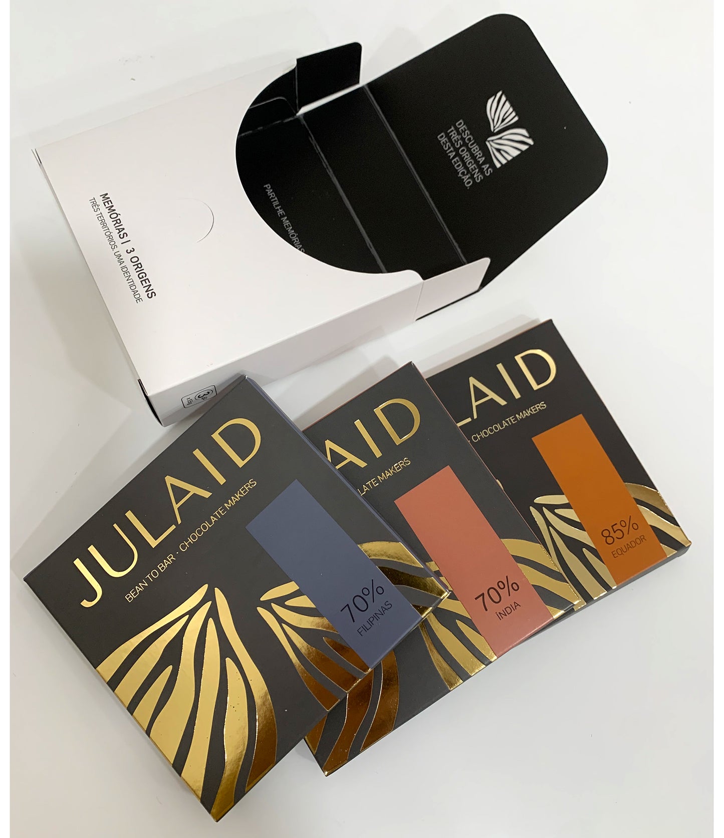 Gift box with 3 chocolates